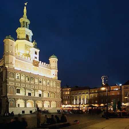 Ibis Centrum Hotel 3*