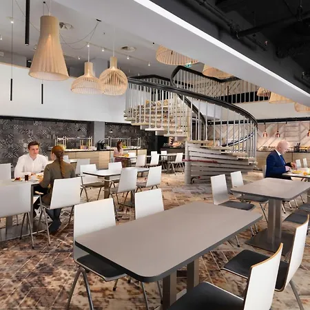 Ibis Centrum Hotel 3*