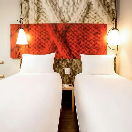Ibis Centrum Hotel 3*