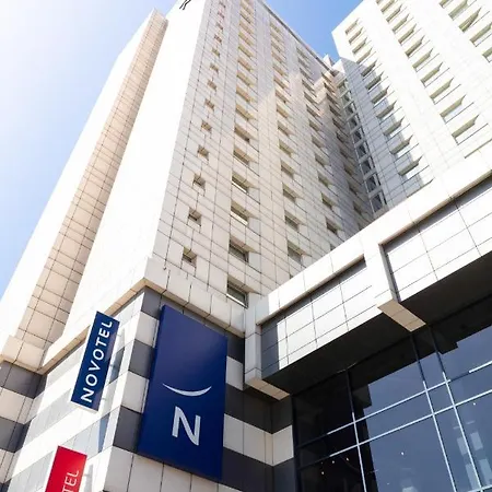 Ibis Centrum 호텔