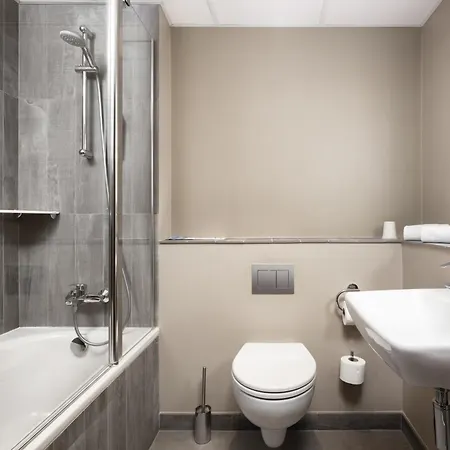 Ibis Centrum 3*