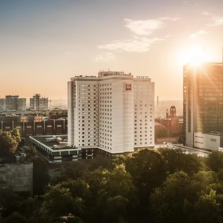 Ibis Centrum Готель Познань