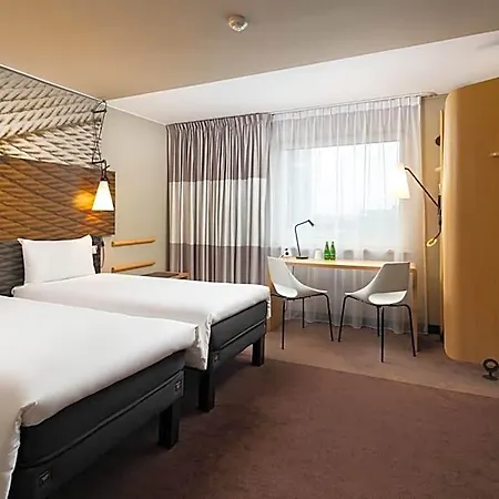 Ibis Centrum Hotel 3*