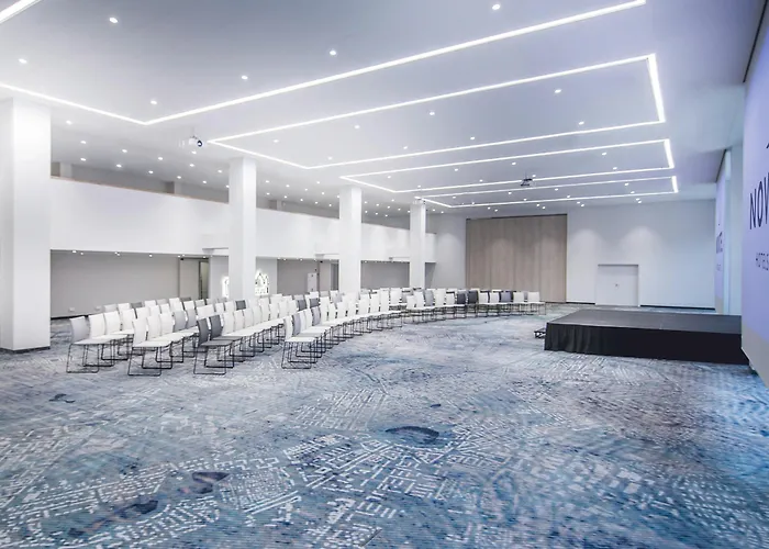 Ibis Centrum Готель